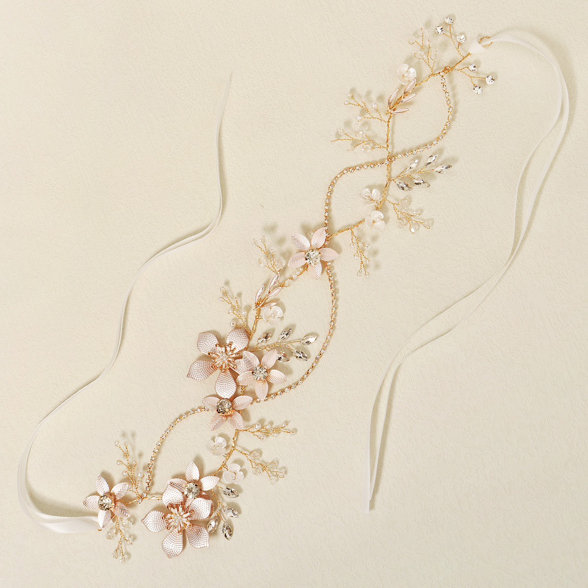 Photography accessories Vintage Hanfu rhinestone headband Metal flowers crossed handmade headband Cheongsam Xiuhe dress headwear Application Scenario