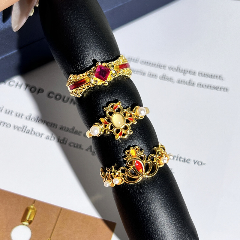 European and American fashionable drip-glazed pearl inlaid, elegant open ring, women's high-end sense, hollowed-out crown, sweet and cool light luxury ring Specification drawing