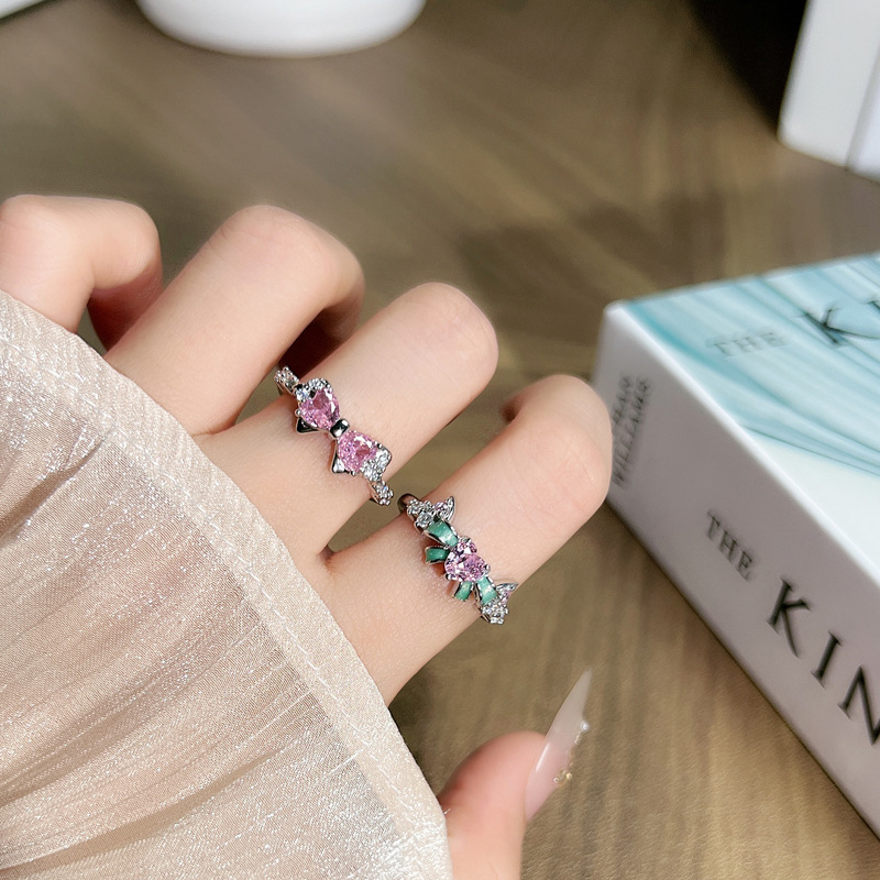 Sweetheart cat pink diamond heart-shaped bow open ring, a woman's Instagram cold style, high-end and luxurious ring full figure