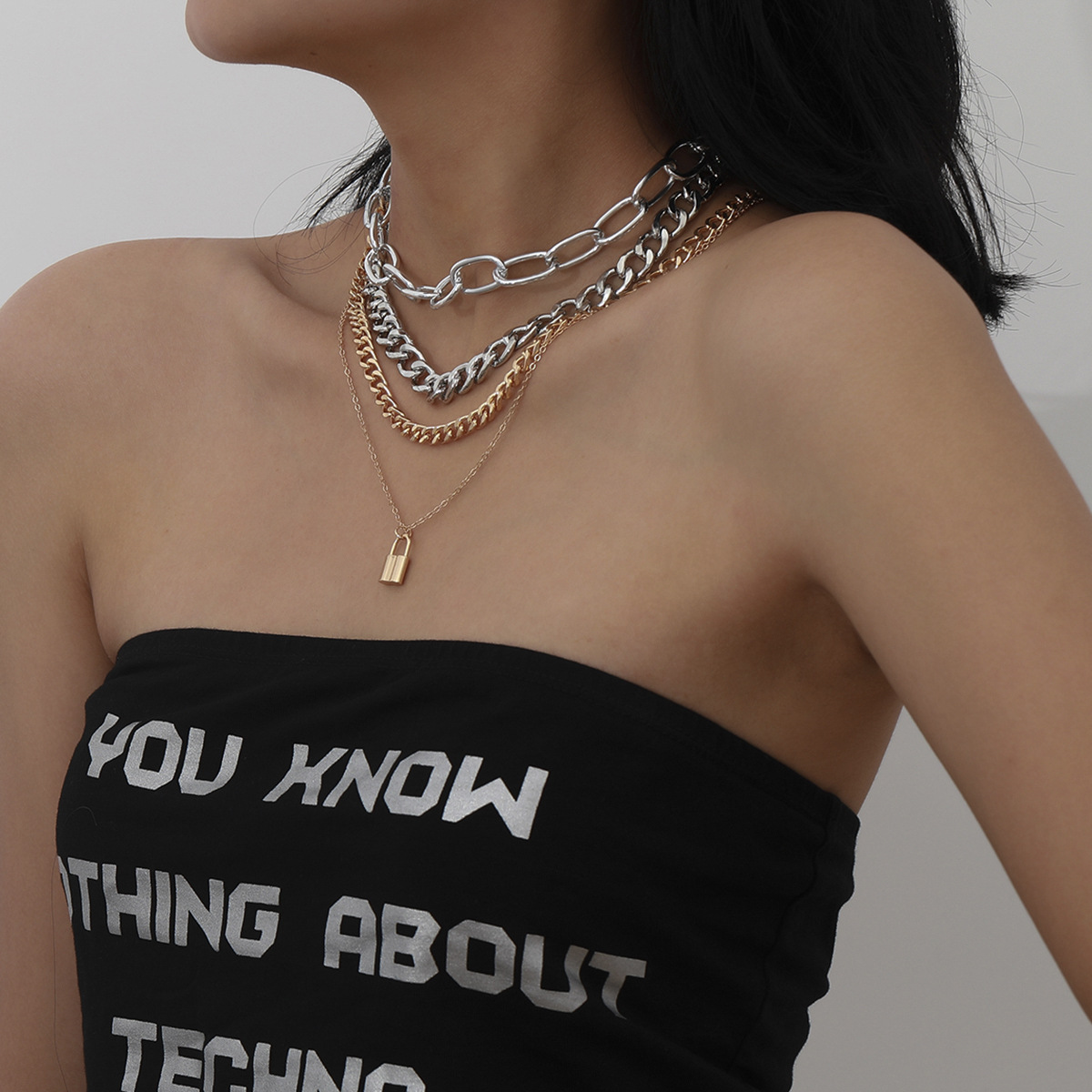 European and American cross-border jewelry, fashionable and personalized multi-layer necklace set, elegant and versatile, lock-shaped chain collarbone necklace Specification drawing