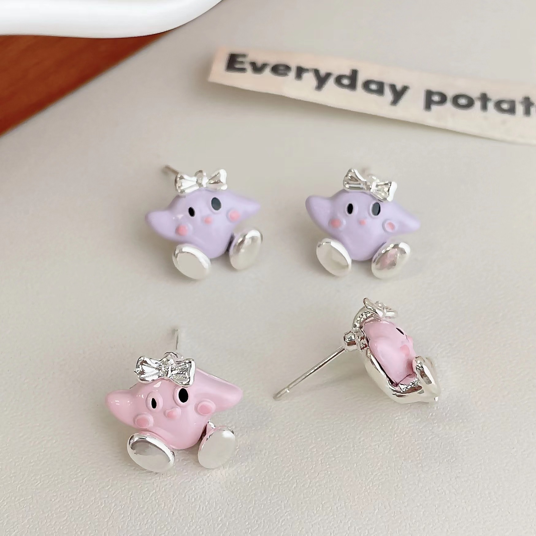 Little cutie ~ Cartoon Star Kirby funny stud earrings for girls, versatile and stylish, sweet and cool style, girlish heart earrings Application Scenario