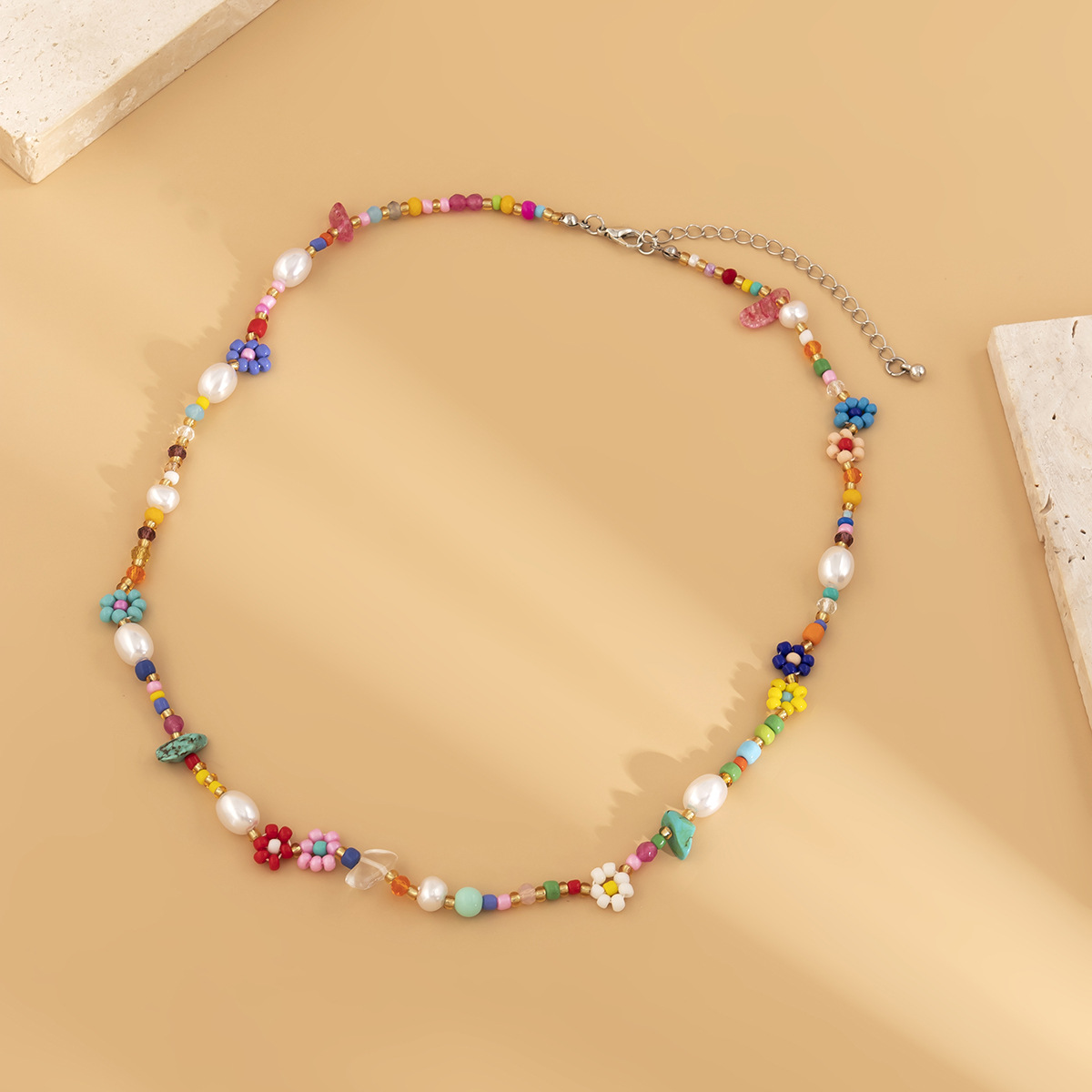 European and American cross-border jewelry, retro mixed style, turquoise imitation pearl collarbone chain, niche design sense, Daisy necklace for women details Picture