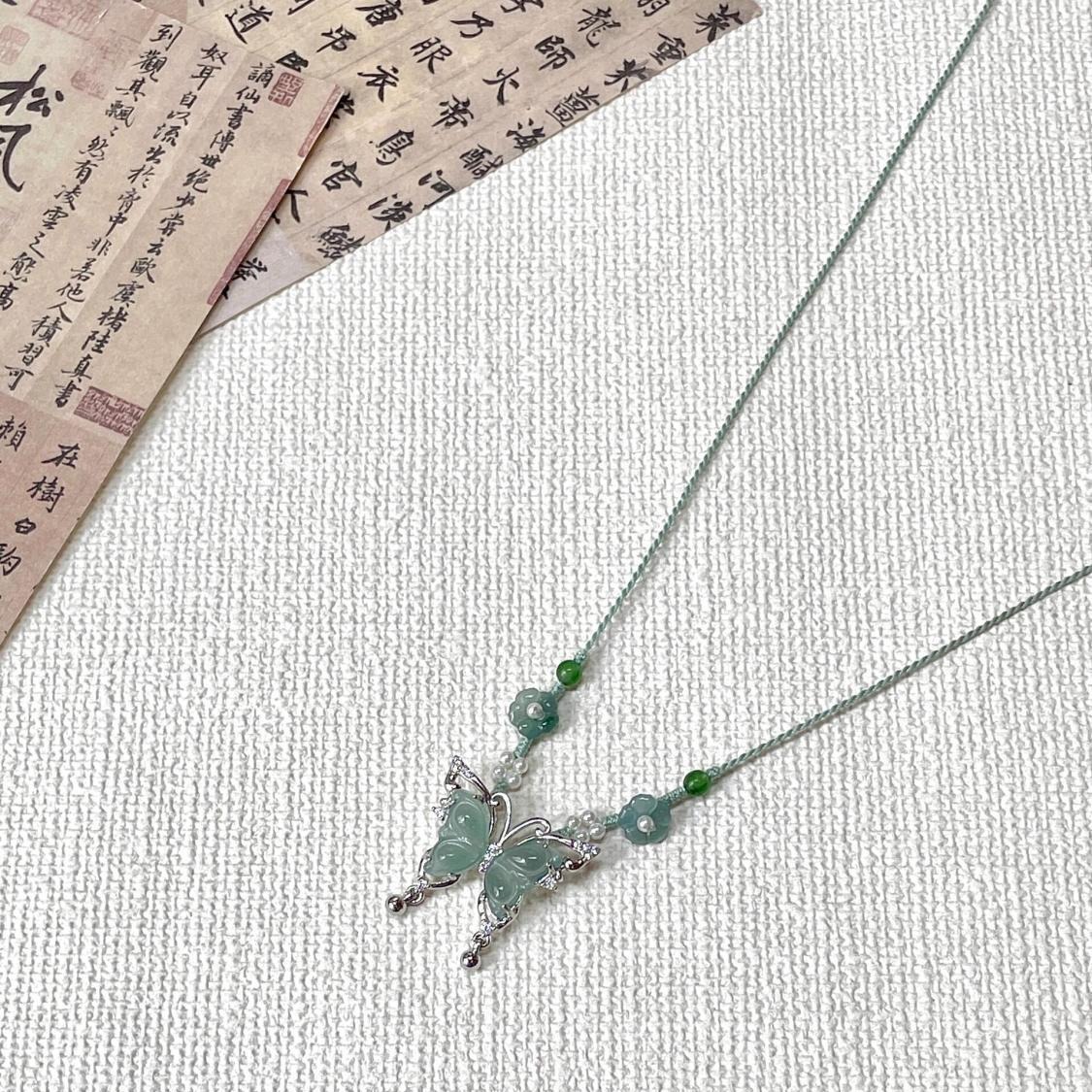 "Spring in Full Swing" Little Butterfly Necklace, a light luxury and niche summer accessory for women, 2024 new style, hand-woven rope Application Scenario