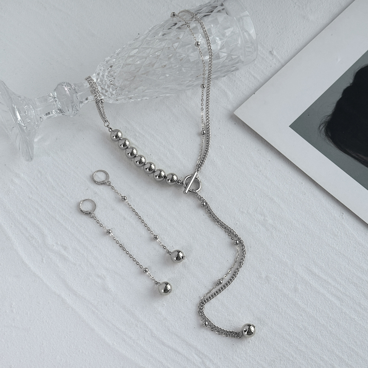 European and American cross-border jewelry simple CCB copper bead chain earrings necklace set, ins design sense OT buckle alloy necklace Application Scenario