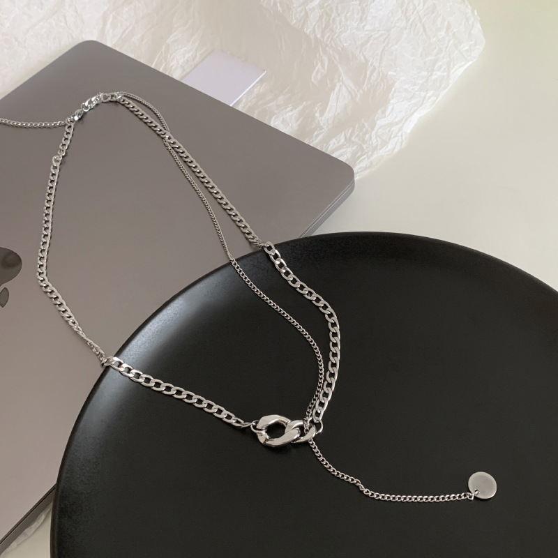 Silver clasp chain necklace for women's autumn and winter, a niche design sense, a niche hoodie chain, and an Instagram hip-hop trendy sweater chain details Picture