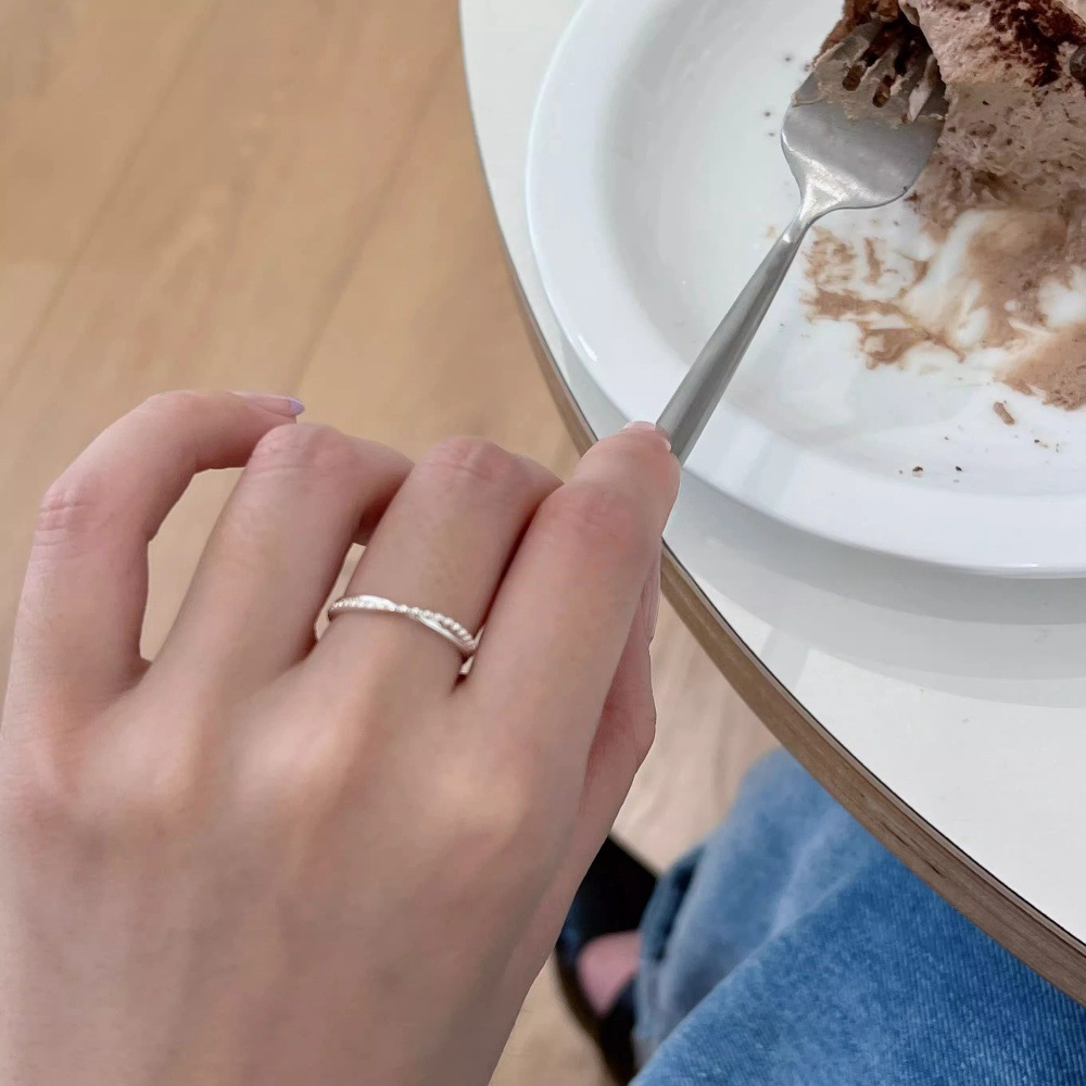 Minimalist cross-line ring for women, pure silver s925, Japanese and Korean fashion, exquisite and cold style ring with adjustable opening Specification drawing