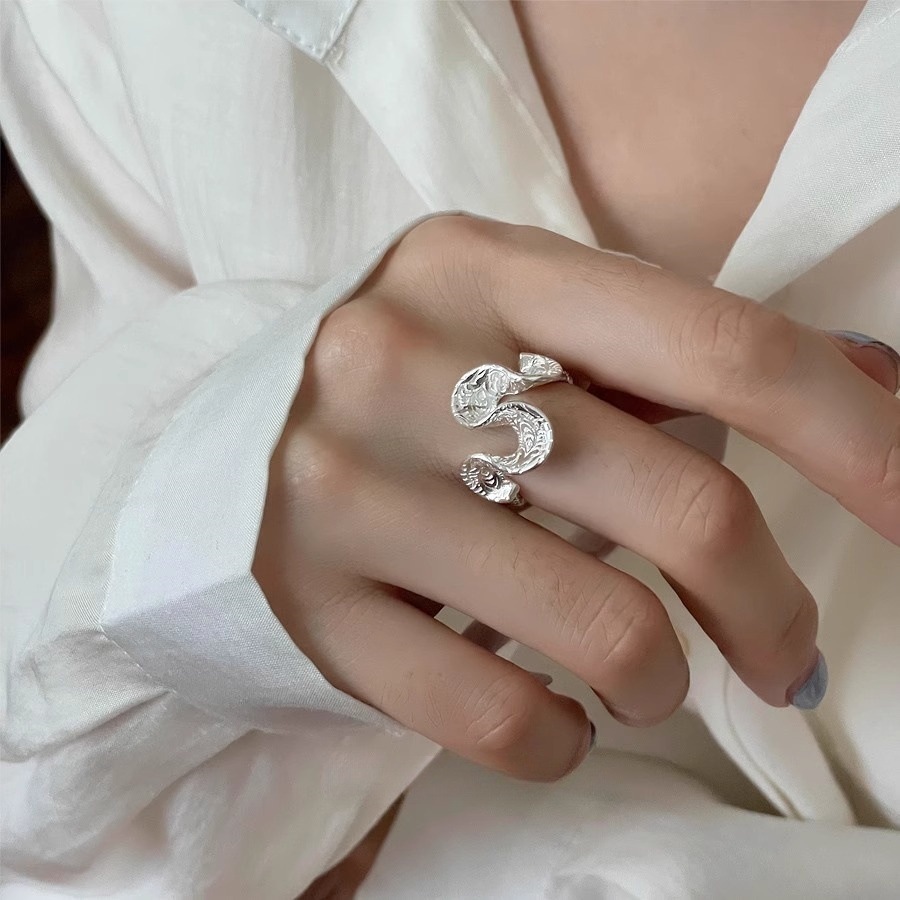 Tang Dynasty grass pattern wave-rolled ring for women, 925 silver, ins style, niche design, high-end feel, light luxury, versatile index finger ring details Picture