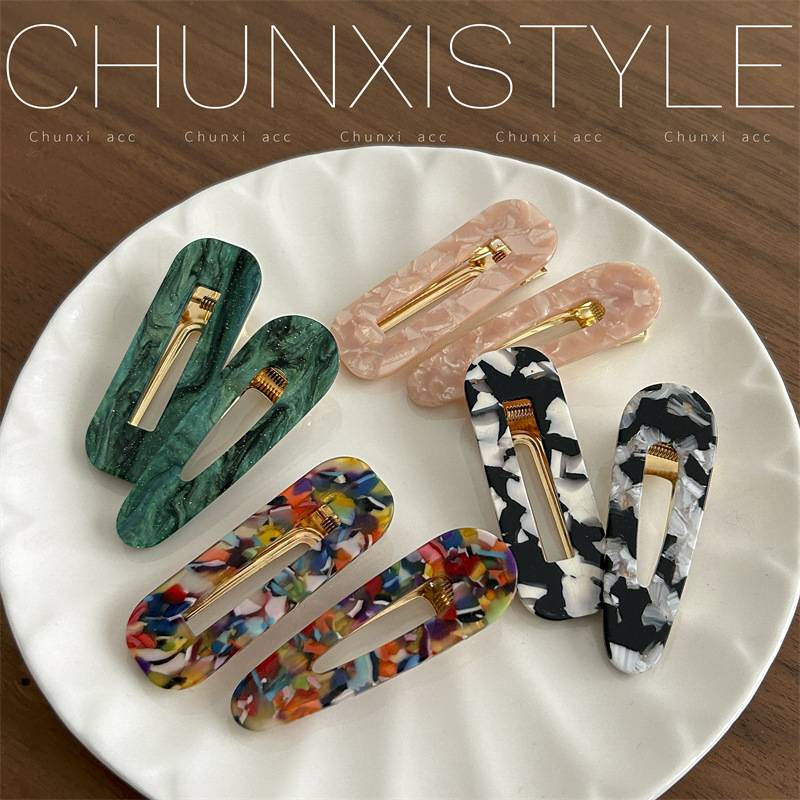 Korean chic, unique and unconventional, dark brown mint green color duckbill clips, fringe hair clips, leopard print cross-border combination Specification drawing