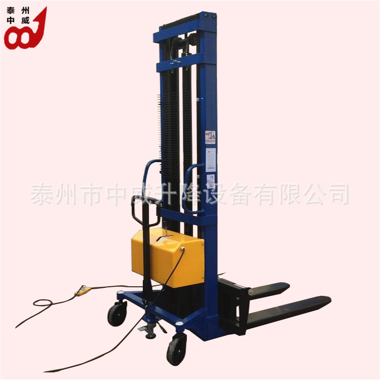 1-ton and 2-ton electric forklifts, 5-meter and 6-meter legless fully automatic stackers, hydraulic stackers, and electric bottle lift loading and unloading forklifts undefined
