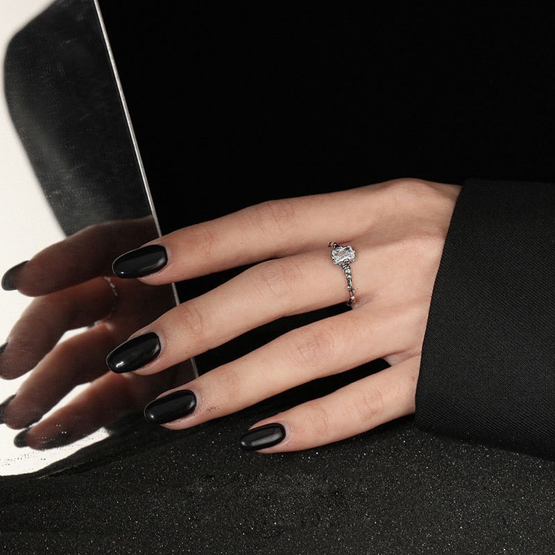 This personalized bone set gemstone, ins style, aged zircon, cold and niche design, high-end and stylish ring is versatile and trendy details Picture