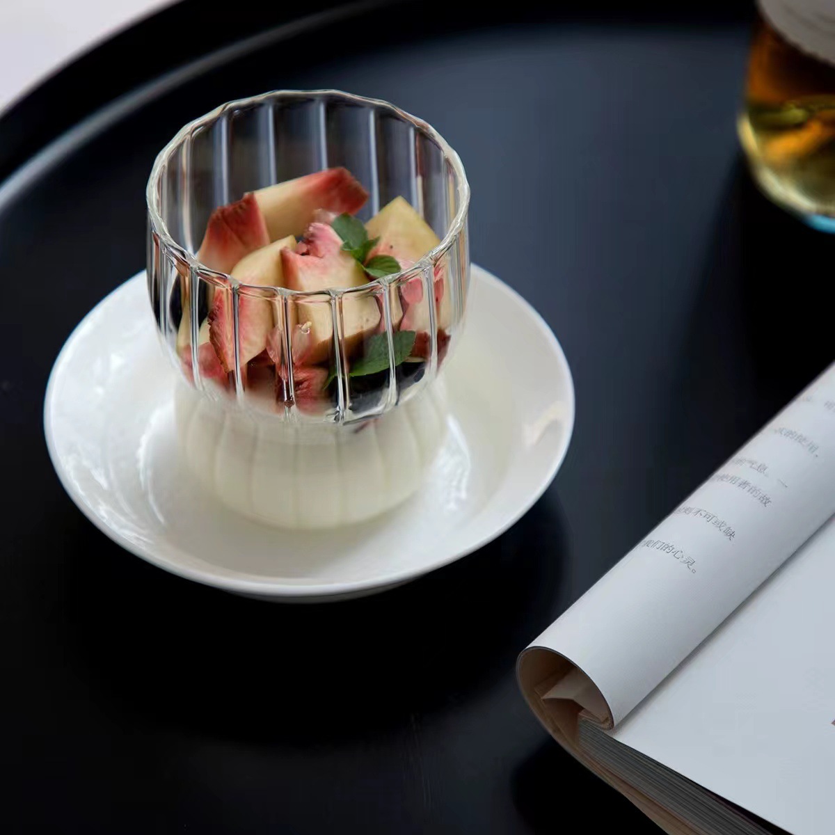 Vertical striped water cup, glass cup, breakfast cup, high borosilicate high-temperature resistant water cup, milk cup, children's breakfast cup Application Scenario