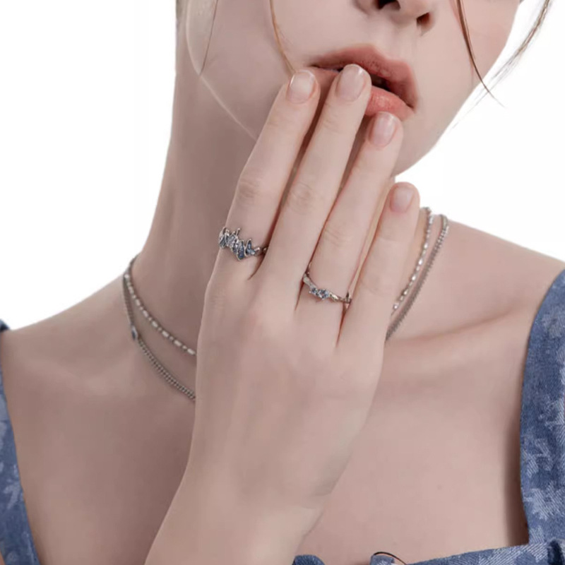 Glacier blue open ring, a unique design for women, cool and stylish, simple and individual couple's food ring Specification drawing