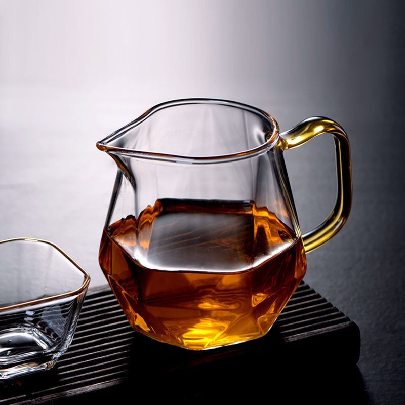 Glass fair cup, diamond-shaped tea tray, thickened public cup, tea divider, large tea set, high-end transparent and transparent tea strainer cup details Picture