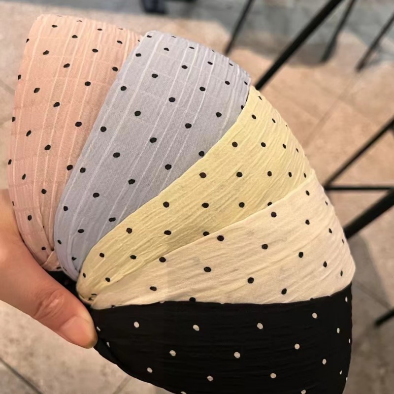 Wide-brimmed black and white polka dot small floral hair band for pressing hair and washing face, high-end, fashionable and stylish headband, new hair accessory full figure