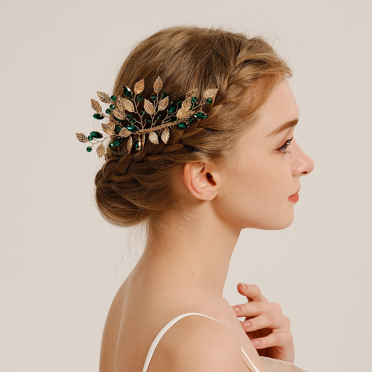 European and American wedding accessories, handcrafted green crystal hair combs, super fairy-like retro ball hair accessories, golden leaf bride's updo hair combs full figure
