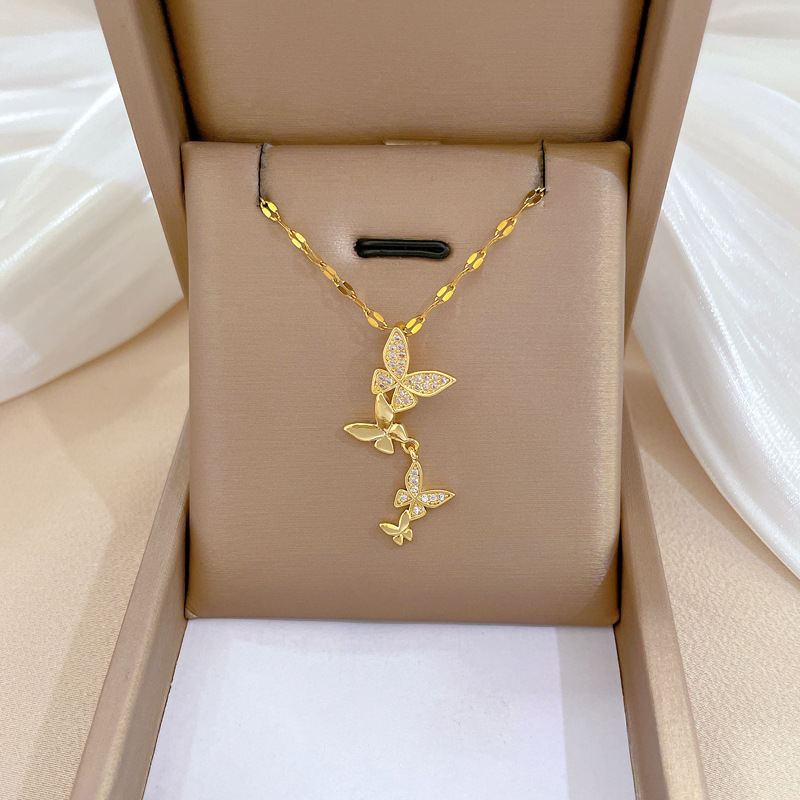 【 Titanium Steel 】 Butterfly tassel, light luxury, luxurious, full diamond necklace, versatile collarbone chain for female Internet celebrities, titanium steel chain full figure