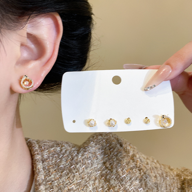 Exquisite diamond-encrusted mini snake three-pair stud earrings for women, light luxury and high-end pearl earrings, trendy bestsellers details Picture