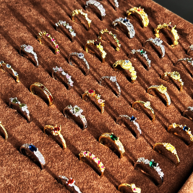 The colored gemstone series gathers open-mouth rings for women, featuring a simple, fashionable, niche design sense, sweet and cool, light luxury, and a high-end ring trend full figure