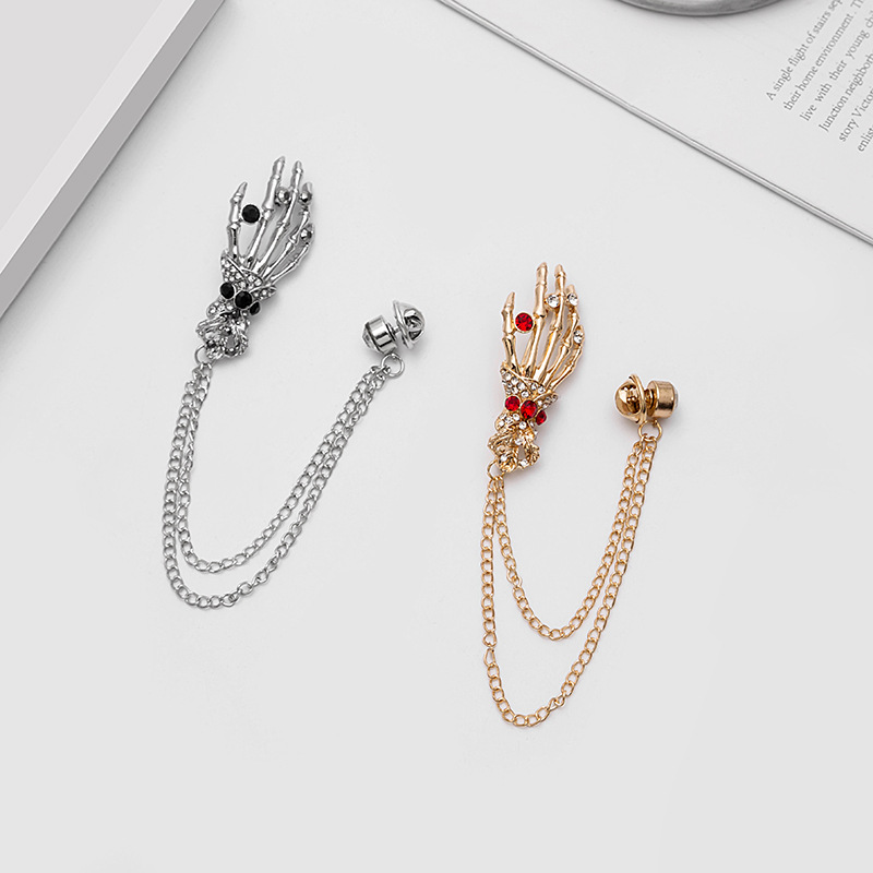 European and American fashion, British retro, diamond-encrusted skull, palm bone, multi-layer chain, tassel collar, pin, brooch details Picture