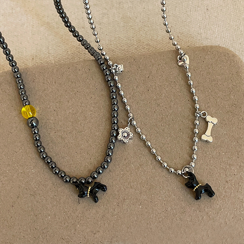 Simple and versatile puppy pendant beaded necklace, sweet and cool girl, fashionable and stylish, trendy neck chain, sweater chain Specification drawing