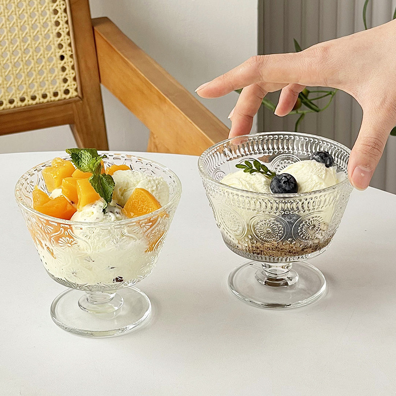Retro embossed sunflower glass dessert cup, ice cream pudding, yogurt ice cream bowl, home oat breakfast cup full figure