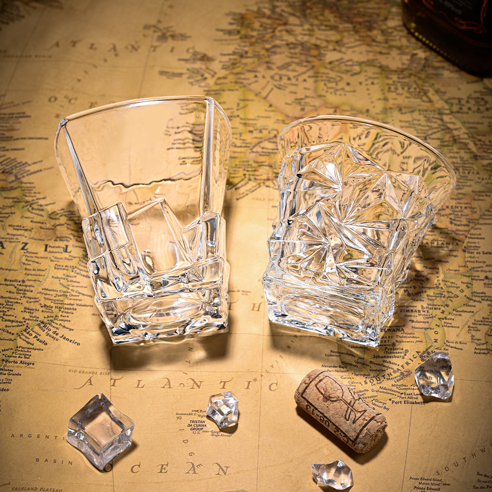 Embossed whisky wine glass gift box set, bar KTV classical spirits wine glass, foreign wine glass, home glass glass, beer glass Application Scenario