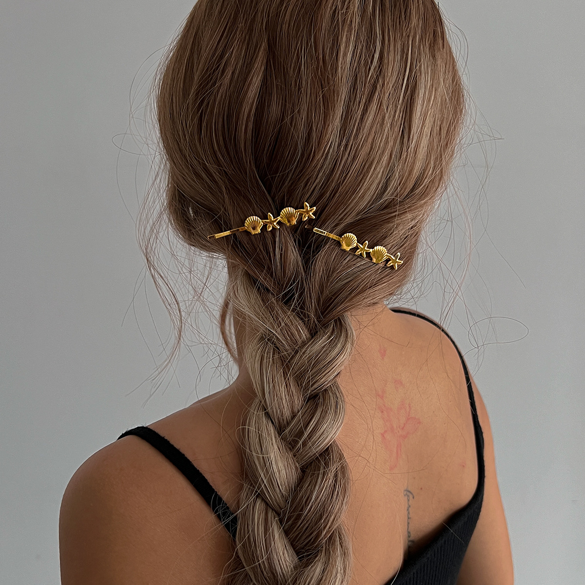Xiyin's best-selling hair accessories, stylish European and American cross-border headwear, hair clips, shell starfish, ocean vacation style hair clips wholesale Application Scenario