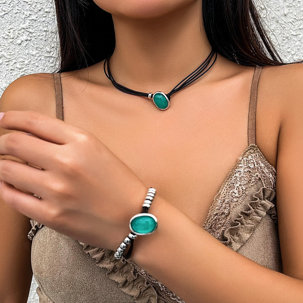 European and American cross-border ethnic style turquoise double-layer Korean velvet collarbone chain choker sweet and cool simple necklace women's accessories Application Scenario