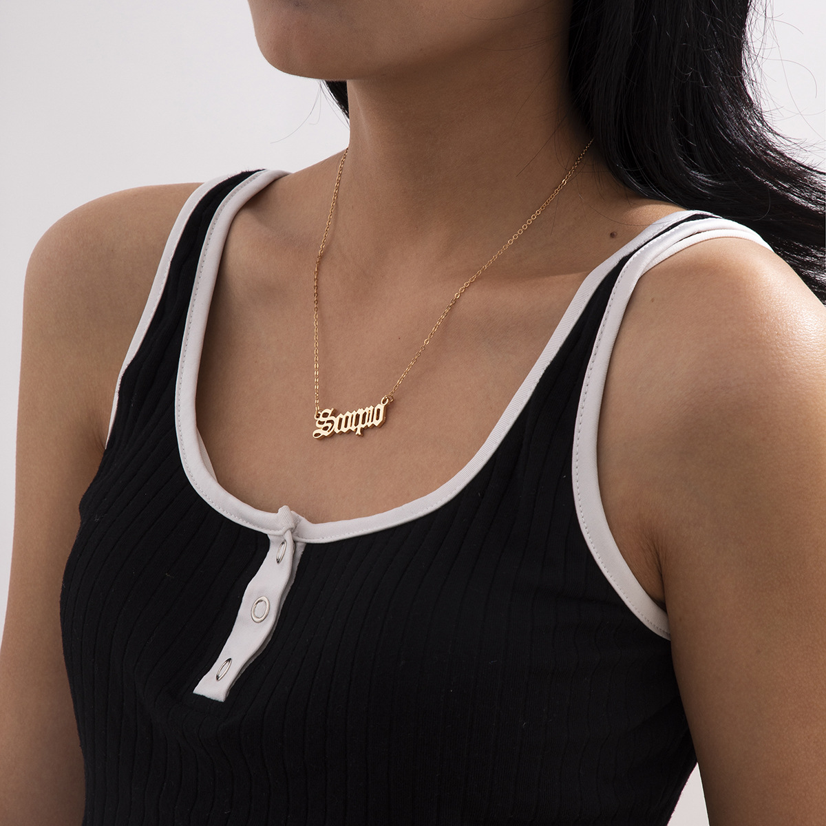 European and American cross-border jewelry: Simple tassel single-layer necklace, fashionable and versatile, long letter pendant alloy necklace details Picture
