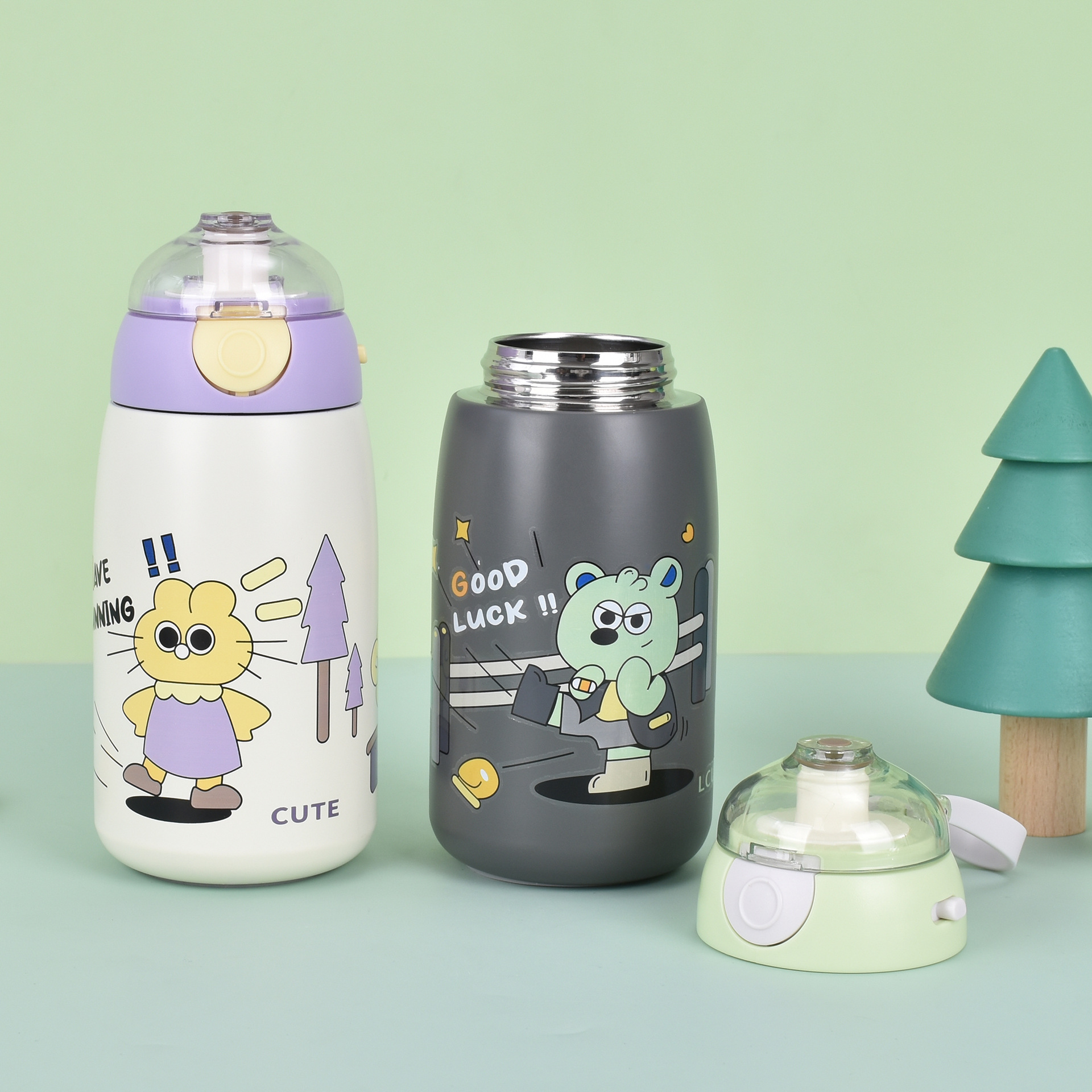Cartoon 316 stainless steel children's insulated cup, double-layer portable water cup with handle rope, cute vacuum bouncing cup for students Application Scenario