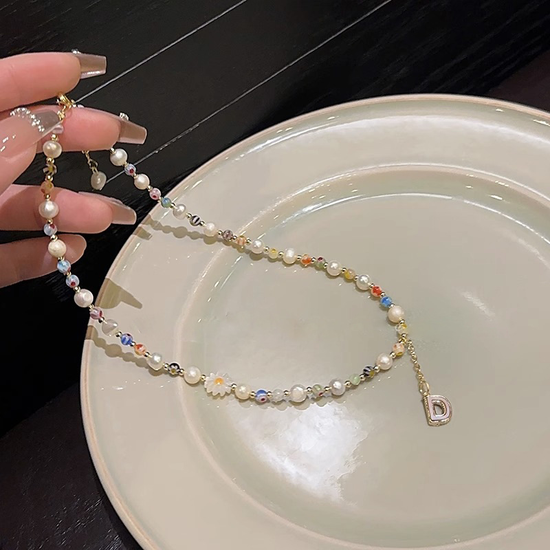 Colorful Daisy letter pearl beaded necklace for women, 2023 new trendy spring and summer necklace, forest-themed sweet collarbone chain Specification drawing