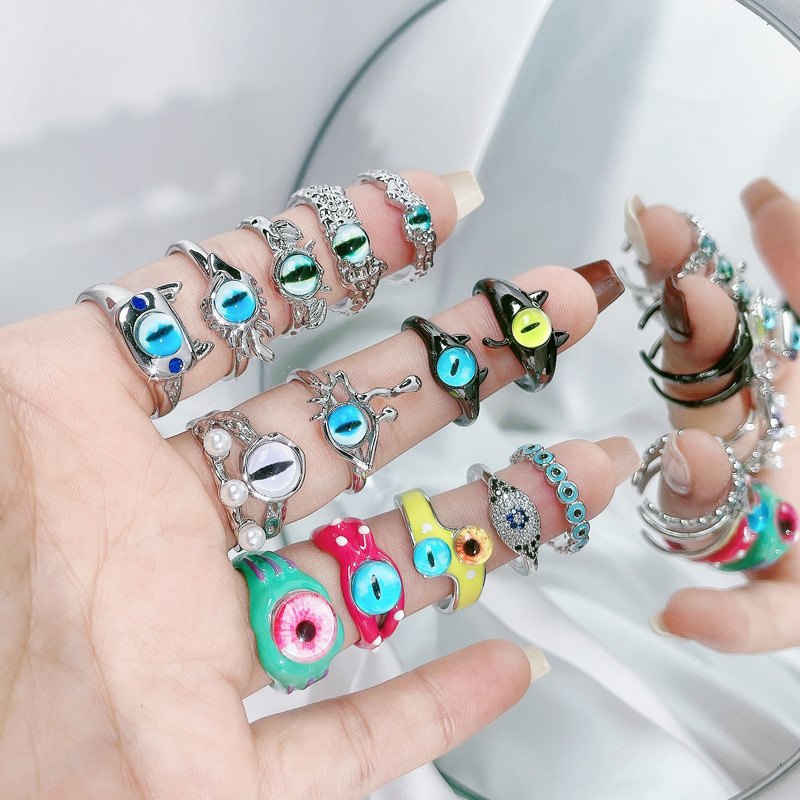 A simple, sweet and cool cat-eye drip glaze cold style open ring for women's fashion, niche design, unique and exquisite personality ring Specification drawing
