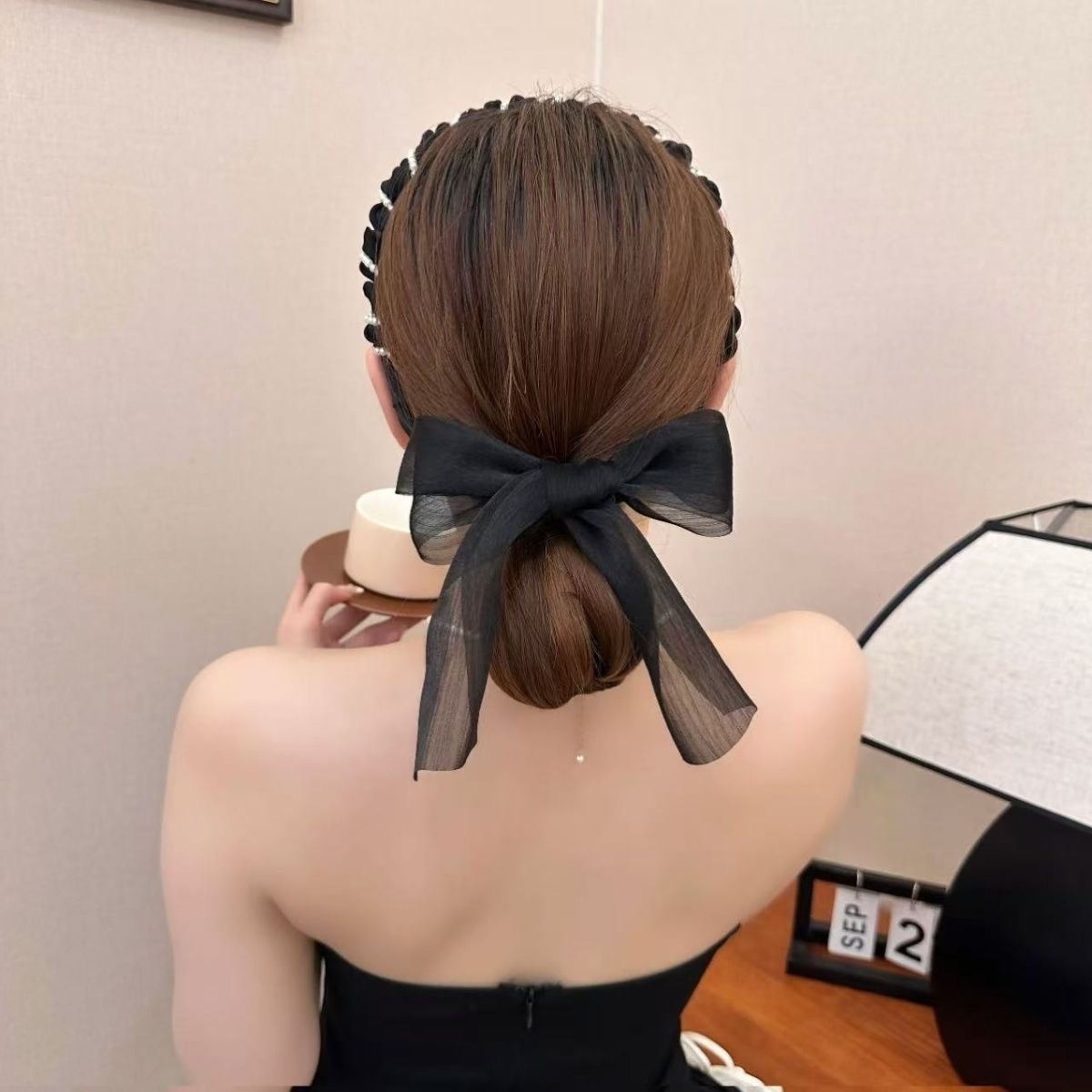 New Japanese and Korean flowing light colorful pearl ribbon tooth comb hair band, hair binding silk scarf one-piece headband, fluffy wavy hair clip Specification drawing