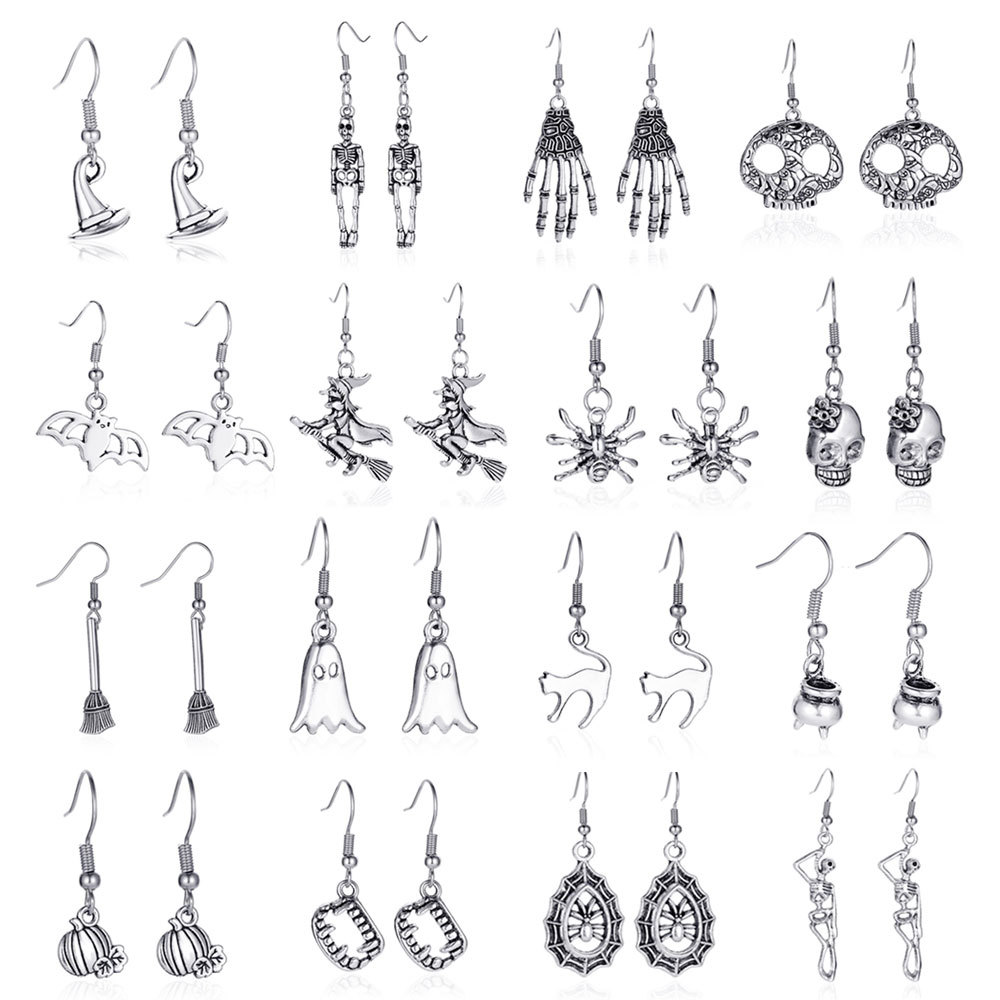 Halloween earrings: Simple and retro skull bat spider earrings with an aged look. Cross-border best-selling festival accessories full figure