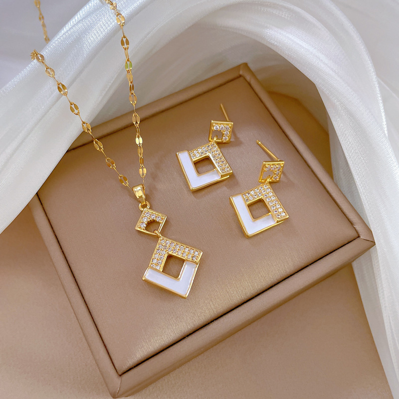 【 Titanium Steel 】 Micro-inlaid necklace and earring set, light luxury square oil drip, personalized and elegant banquet earrings and necklaces combination full figure