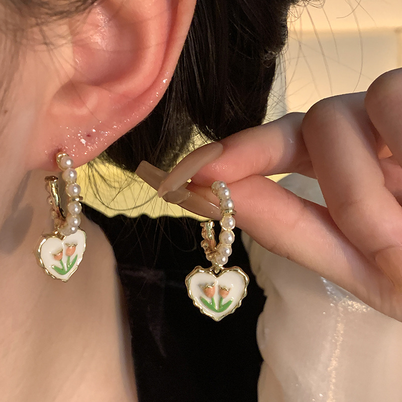S925 Silver Needle Tulip Pearl Flower Earrings, women's fashionable, fresh and sweet heart-shaped stud earrings and accessories wholesale details Picture