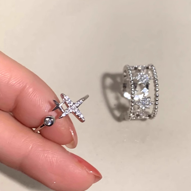 Simple and hollowed-out star ring for women, French, gentle, simple and niche style, versatile for daily use, commuting, best friends and students Specification drawing