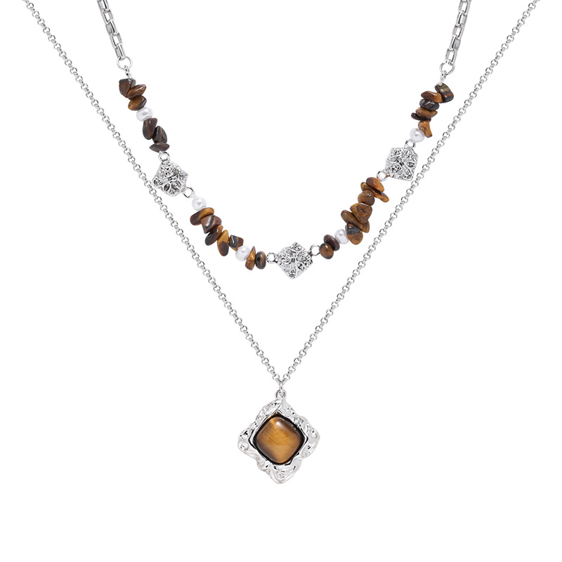 Retro Maillard Tiger's Eye necklace 2025 new style bestseller, light luxury high-end neckchain, fashionable and niche collarbone chain Item Picture