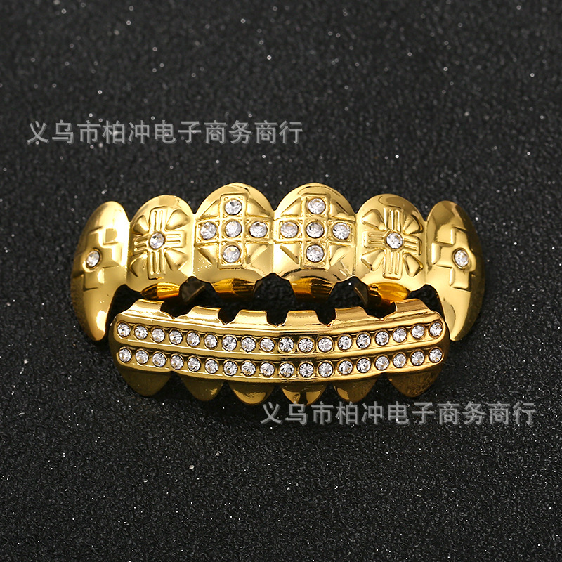 18k electroplated diamond-encrusted trendy hip-hop braces for both men and women, European and American Halloween tiger teeth, vampire dentures, and sharp teeth full figure