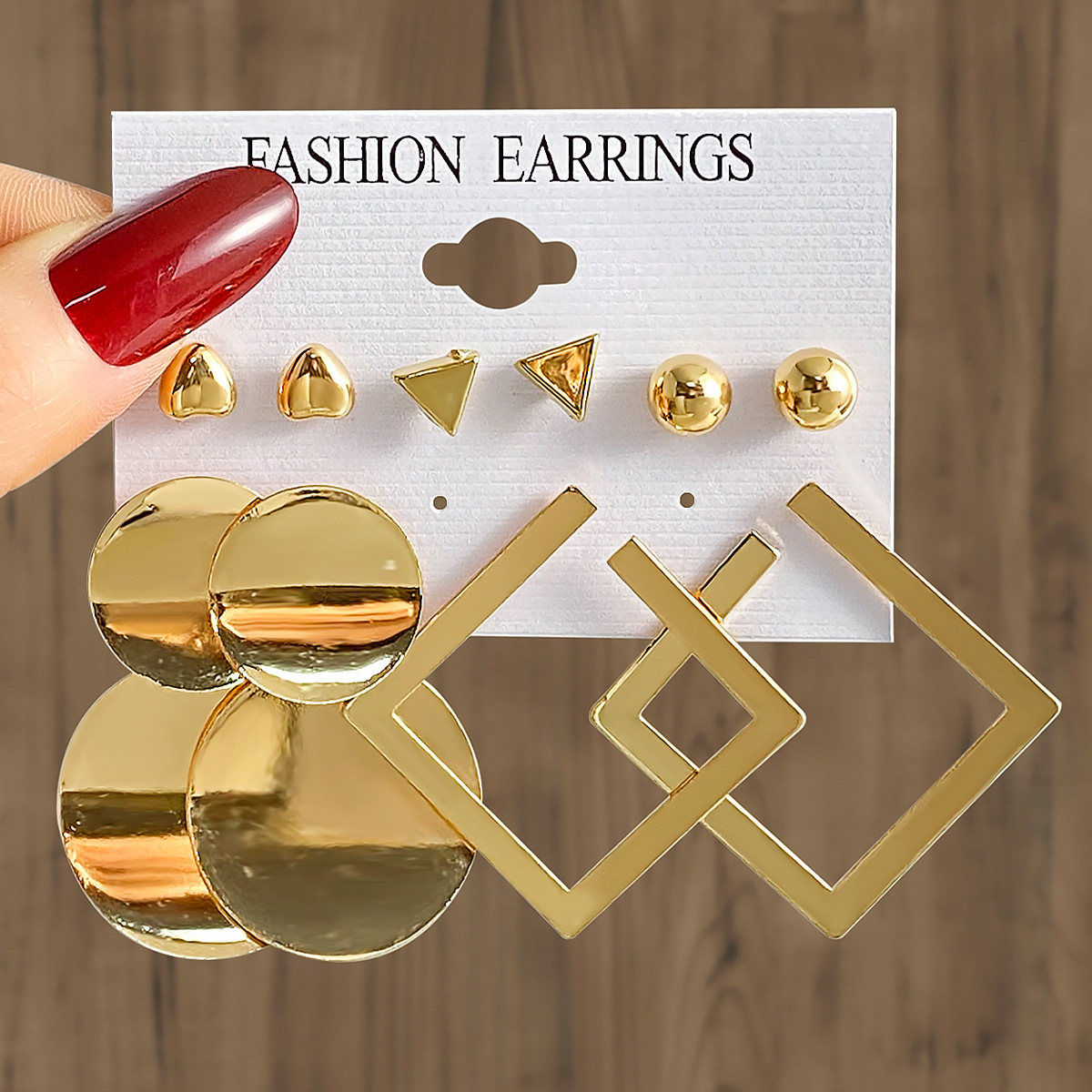 New cross-border exaggerated and personalized women's earrings from Europe and America, creative retro geometric quadrilateral golden ear ring set for women full figure