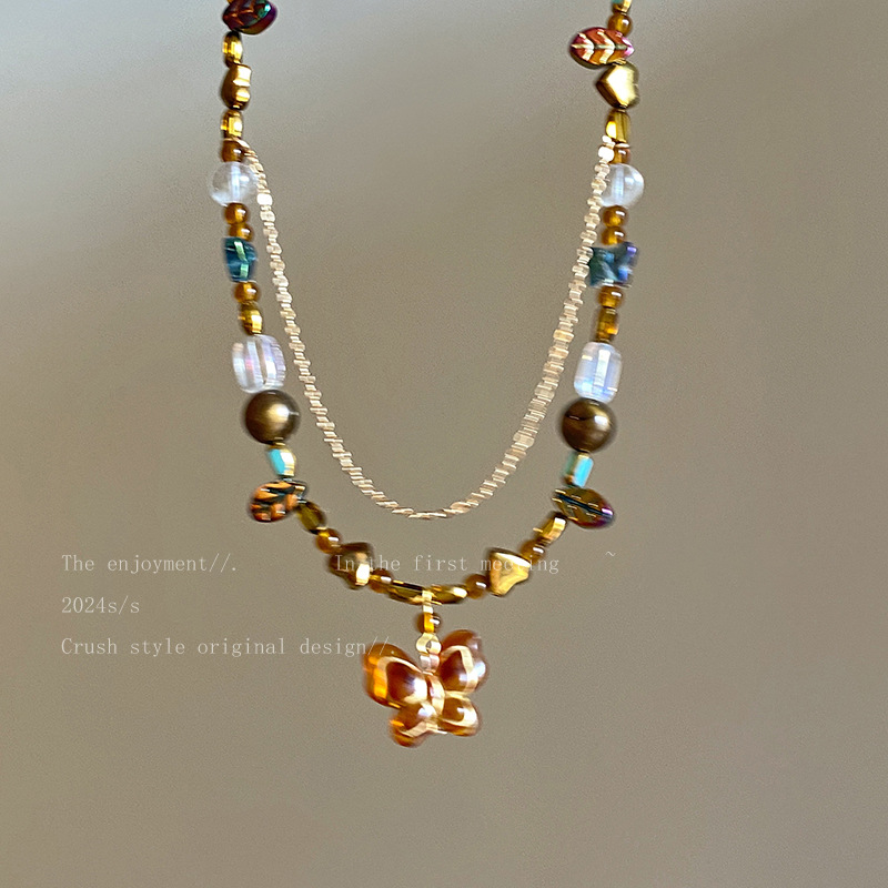 Retro butterfly pendant beaded necklace for women, 2024 new double-layer forest-themed collarbone chain, ethnic style summer accessory Application Scenario