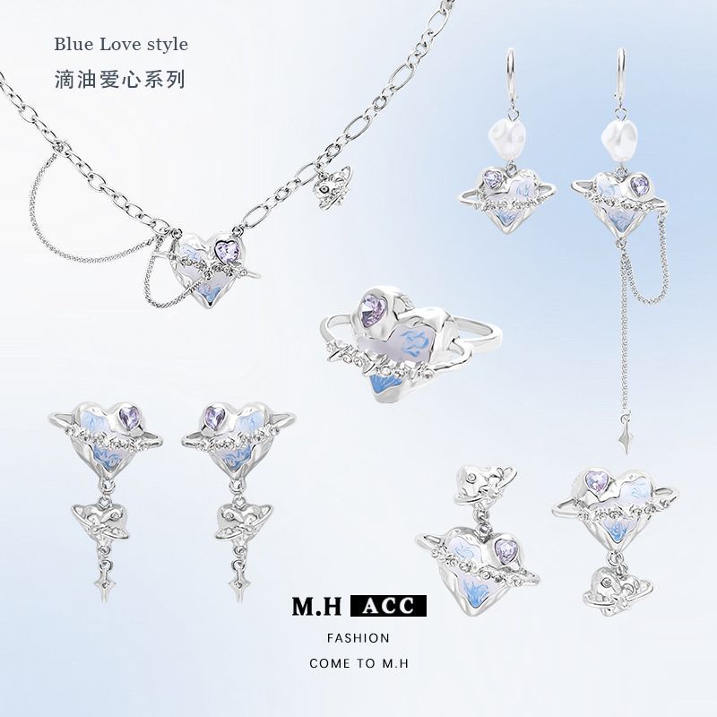 925 Silver Needle blue gradient heart-shaped earrings, a niche high-end look, summer coolness earrings, fashionable and trendy earrings full figure
