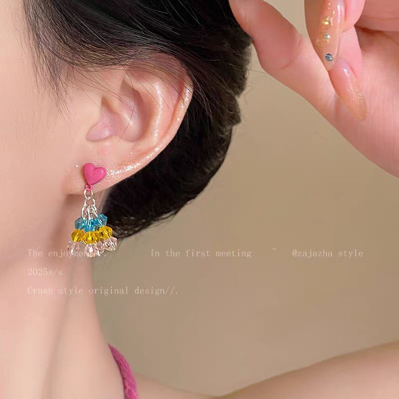 Heart-shaped crystal beaded earrings, women's dopamine, niche high-end design sense earrings, 2025 new best-selling earrings Specification drawing