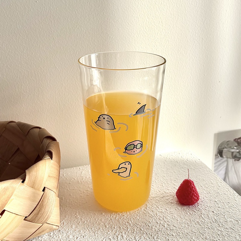 2025 New ins large-capacity glass cups for soaking in water, creative juice cups, milk cups, coffee cups, breakfast cups Application Scenario