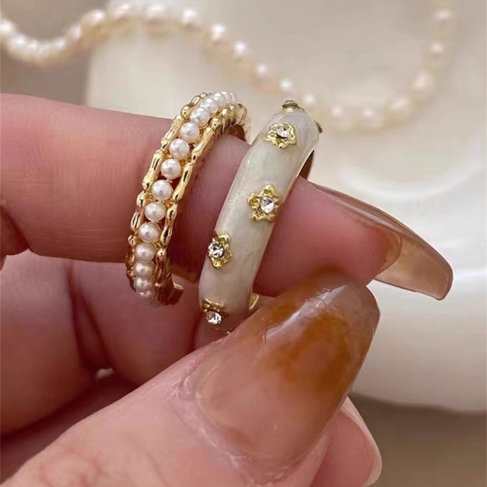 High-end enamel drop glaze pearl ring, a niche design for women, versatile on Instagram index finger ring, elegant and fashionable ring trend full figure
