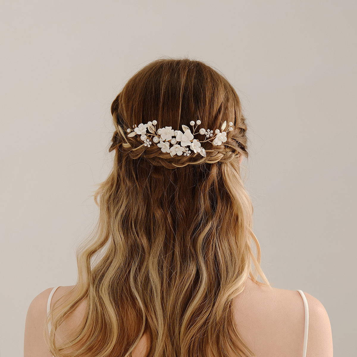 European and American bride accessories, pearl and water diamond hair combs, ancient-style Hanfu updo headwear, forest-themed ceramic flower hand-inserted combs full figure