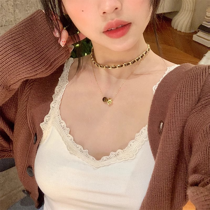 Autumn and winter Maillard vintage tiger's eye stone woven leather rope double-layer necklace, women's light luxury sweater chain, collarbone chain Application Scenario