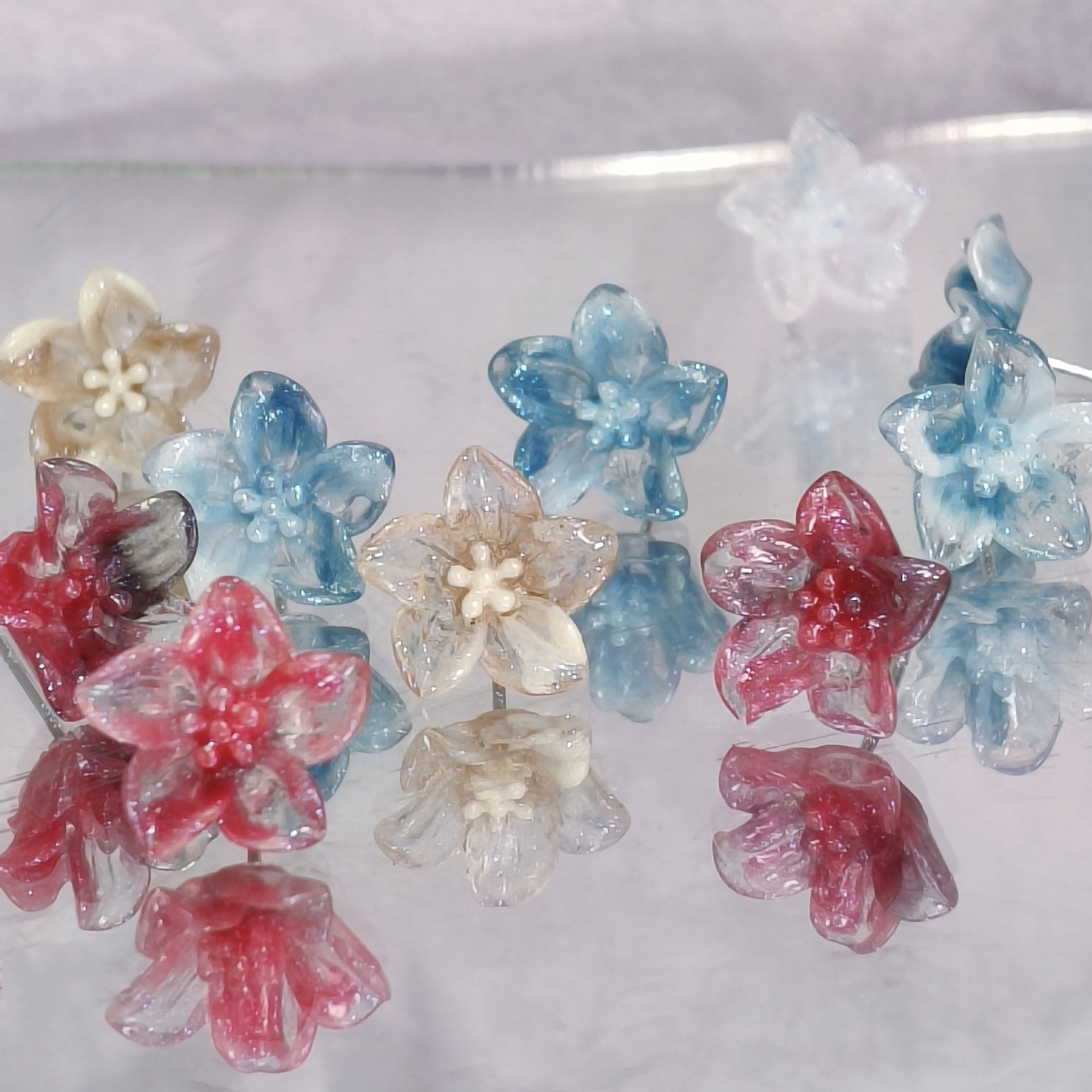 Let's go and see the sea of flowers together! A new style of elegant and simple floral stud earrings for girls in 2025, a trendy and sweet girl's ear accessory full figure