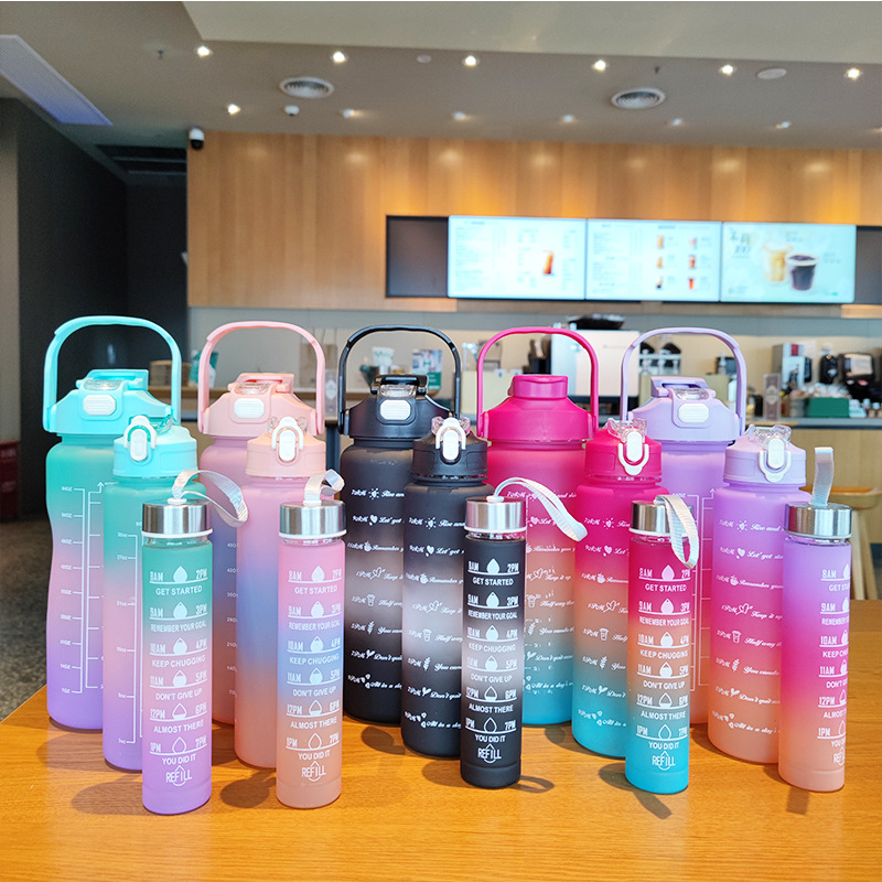 Gradient three-piece set, large capacity straw, PET plastic cup with scale, fitness outdoor, summer sports cold water cup full figure