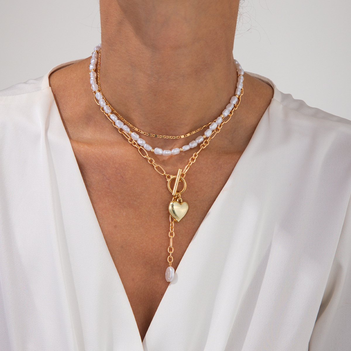 European and American cross-border style heart-shaped cross pendant necklace, Baroque imitation pearl beaded layering collarbone necklace full figure